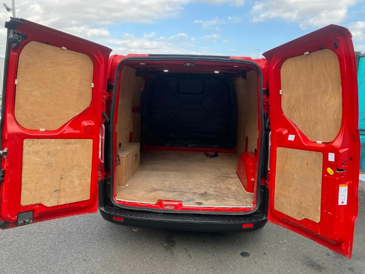 Ford Transit Custom 2021 - Image 2