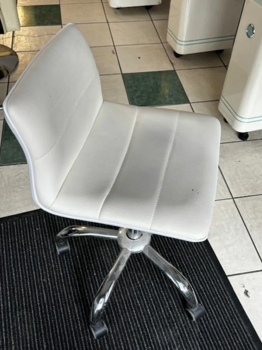 White Manicure Chair - Image 2