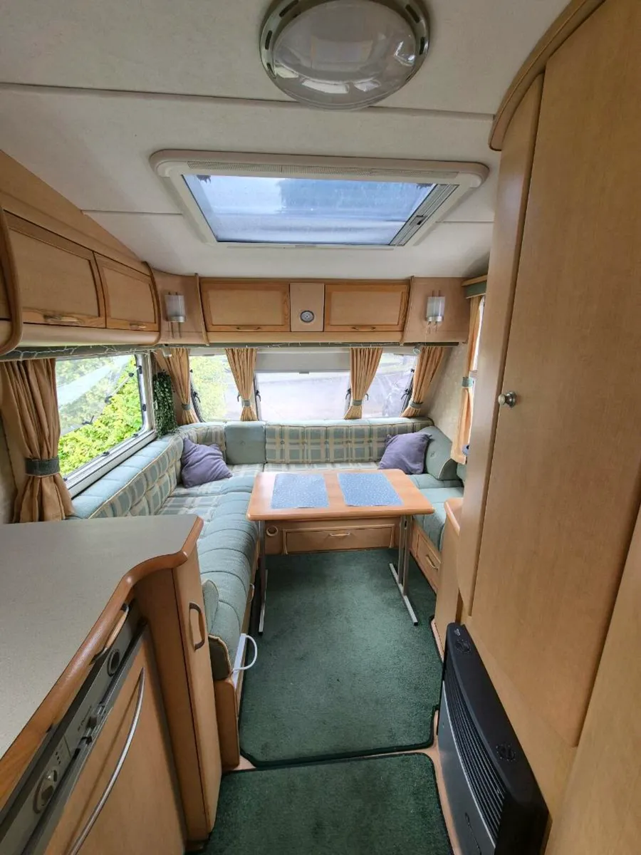 Abbey Vogue 517 Caravan - Image 4