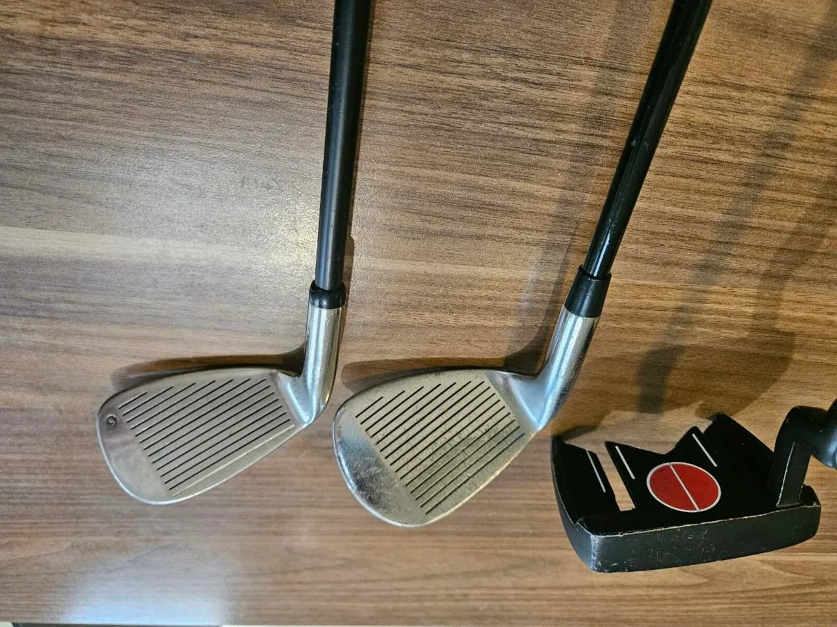 3 Junior golf clubs - Image 3