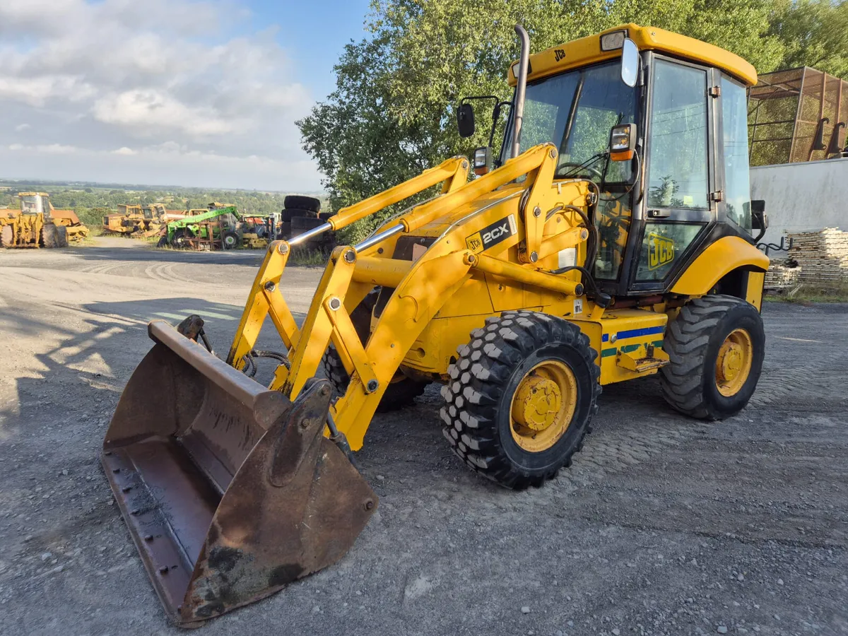 JCB 2CX Loading Shovel - Image 1