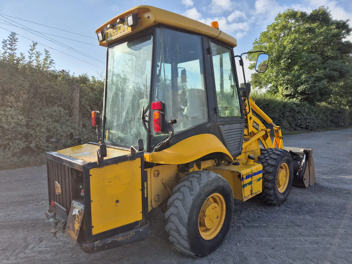 JCB 2CX Loading Shovel - Image 2