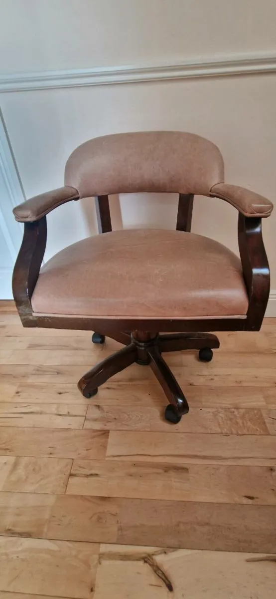 Office Chair - Image 1