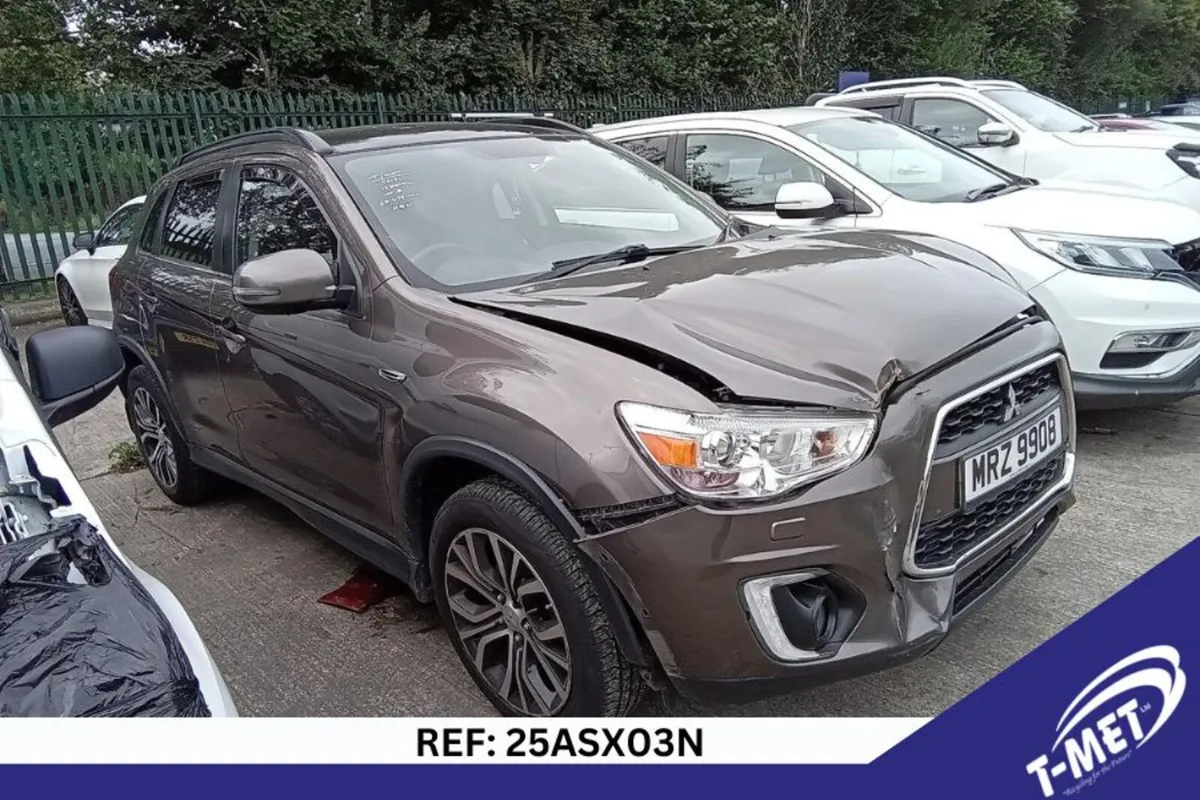 2015 MITSUBISHI ASX BREAKING FOR PARTS - Image 3