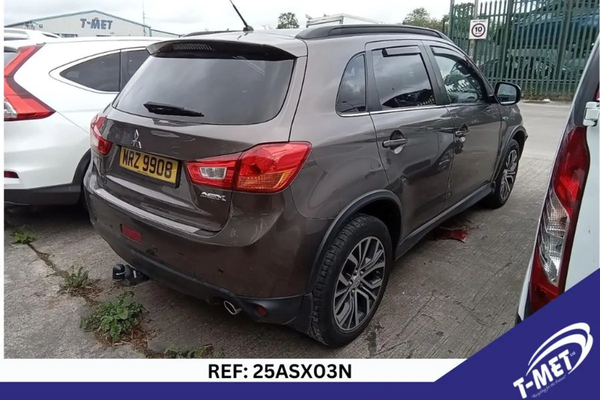 2015 MITSUBISHI ASX BREAKING FOR PARTS - Image 4