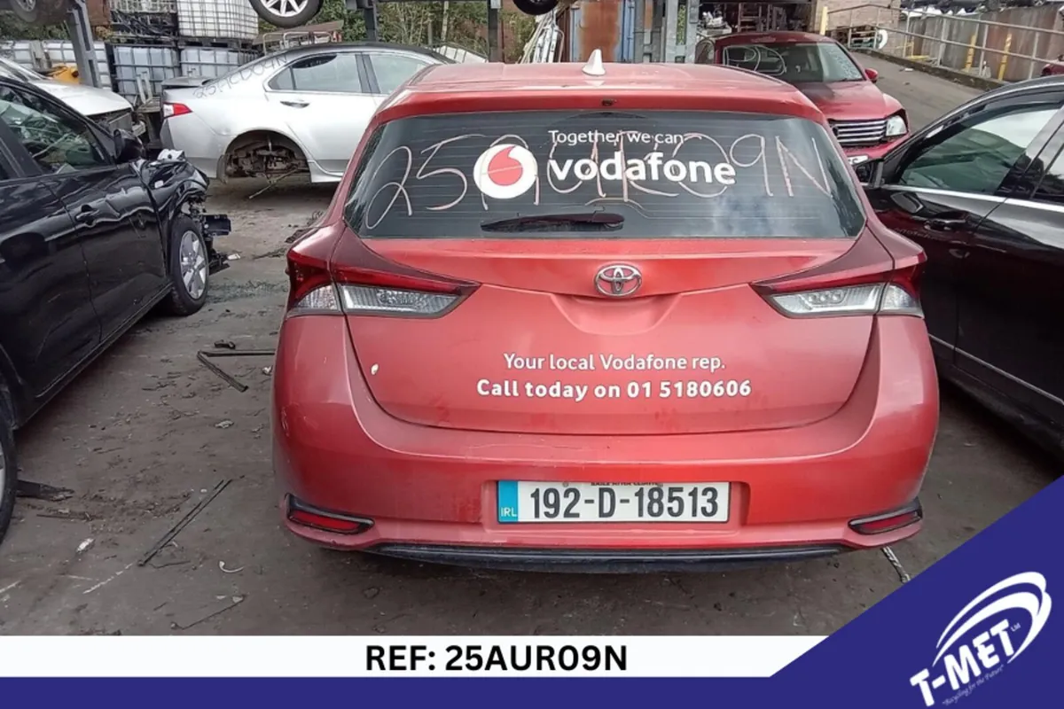 2019 TOYOTA AURIS BREAKING FOR PARTS - Image 2