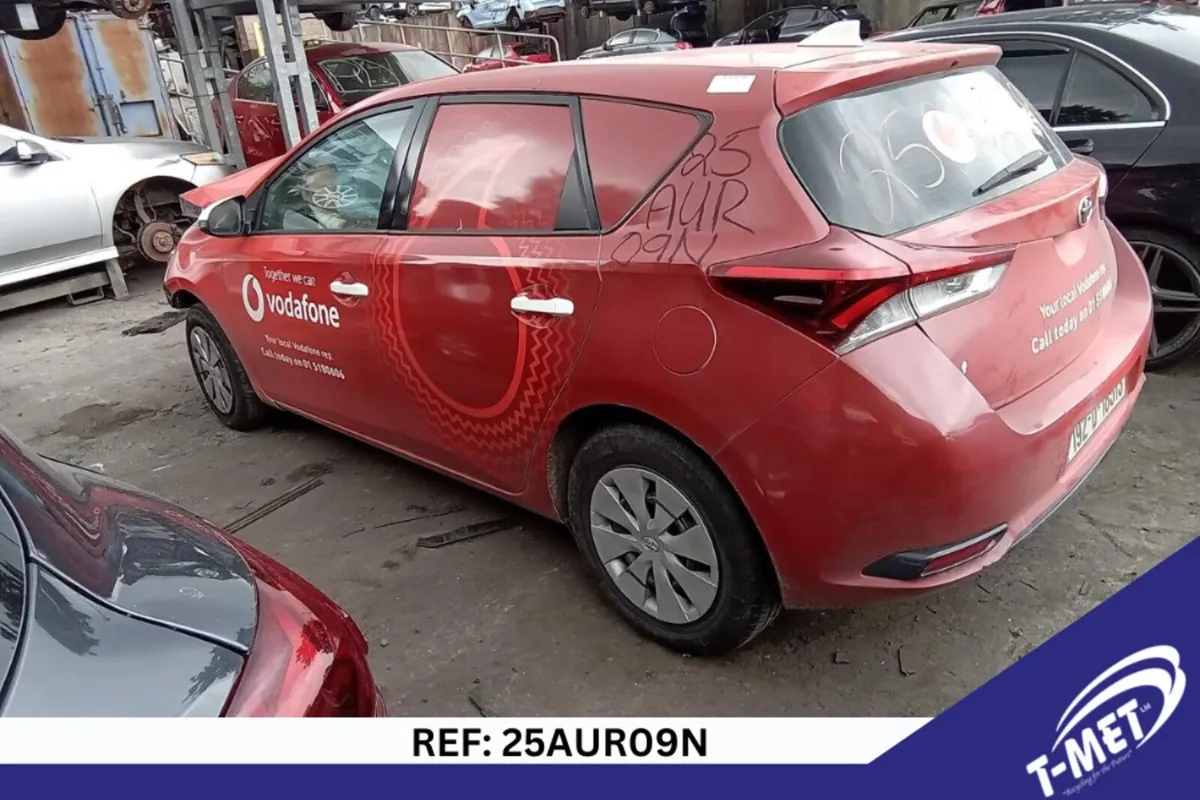 2019 TOYOTA AURIS BREAKING FOR PARTS - Image 3
