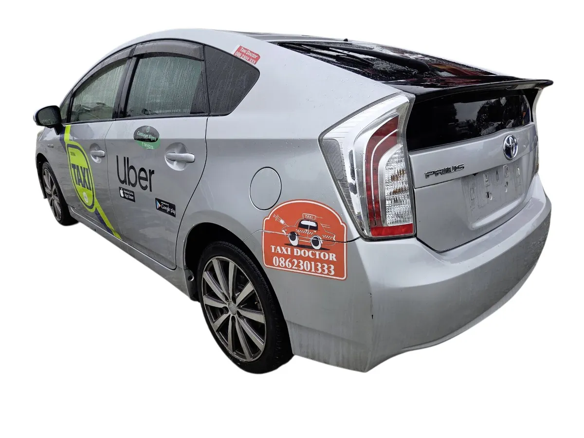 2013 TOYOTA PRIUS For Breaking/Dismantling - Image 4