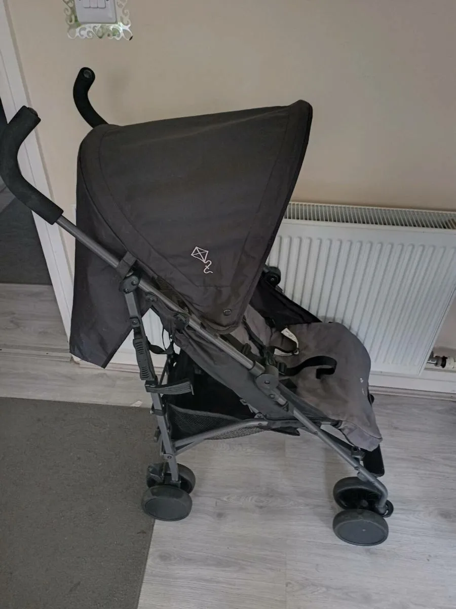 Red kite Kids buggy . - Image 1