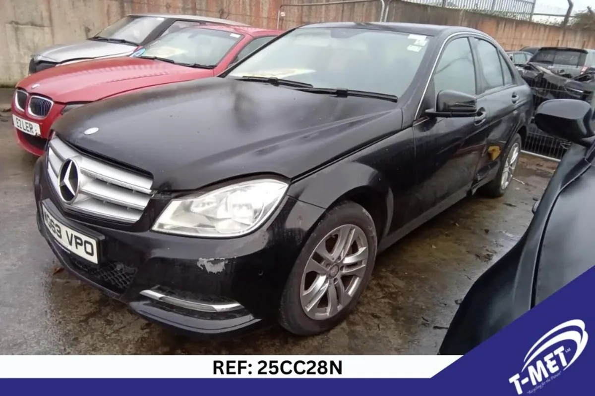2013 MERCEDES C-CLASS BREAKING FOR PARTS - Image 3