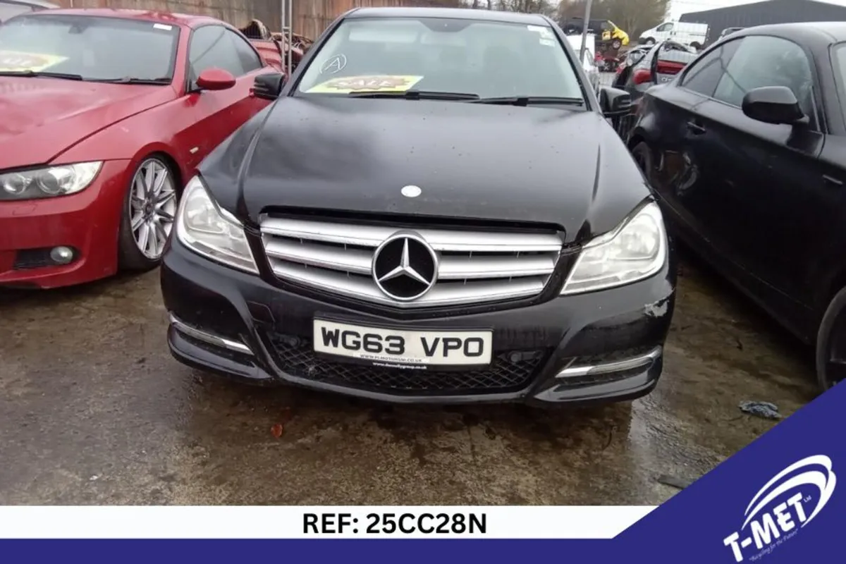 2013 MERCEDES C-CLASS BREAKING FOR PARTS - Image 2