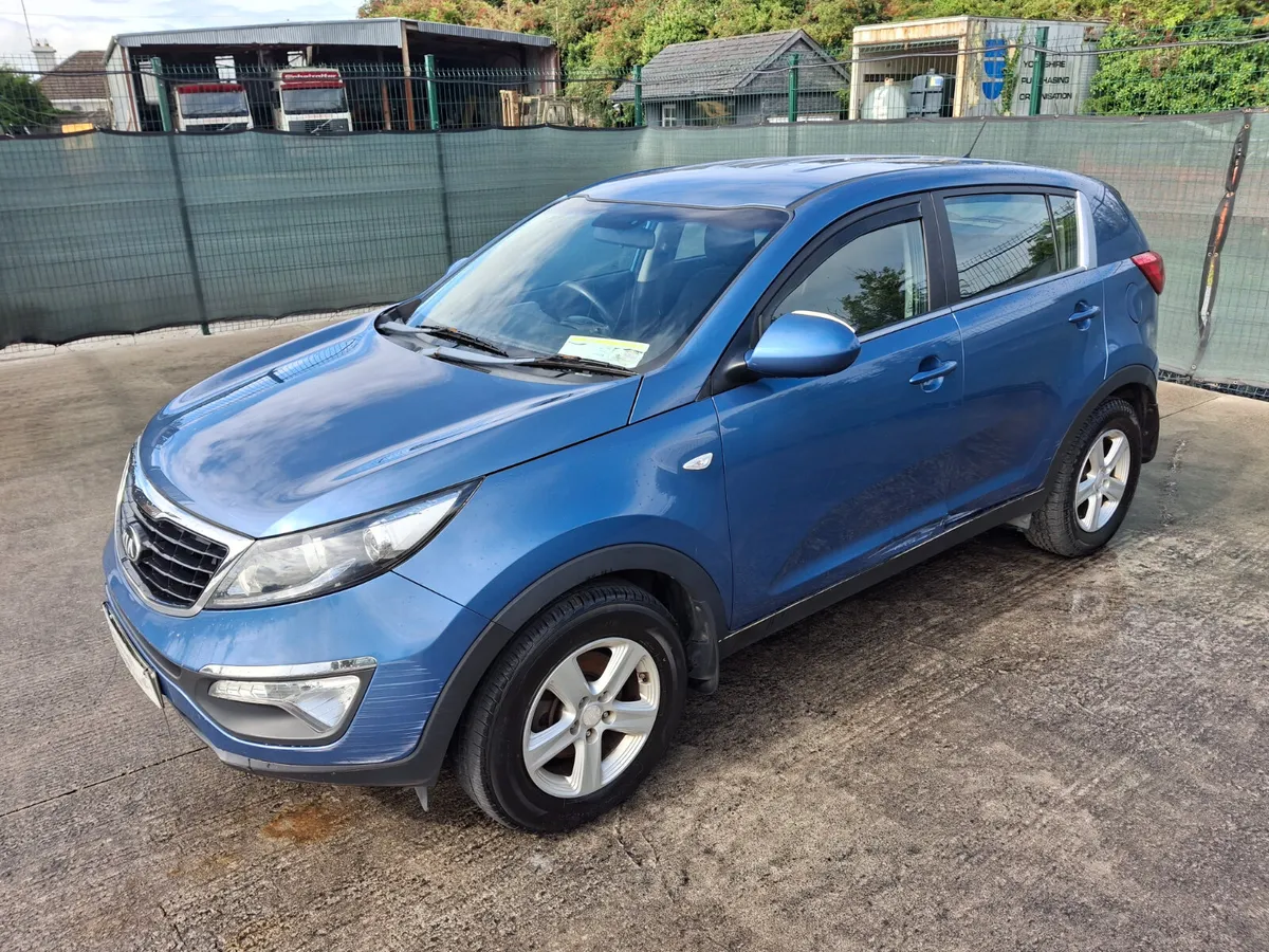 2014 Kia Sportage 1.7 Diesel.Light Damage - Image 1