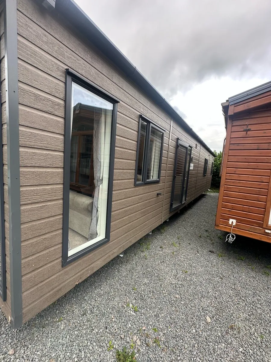 Carnaby Lodge 42-14  residential unit - Image 2