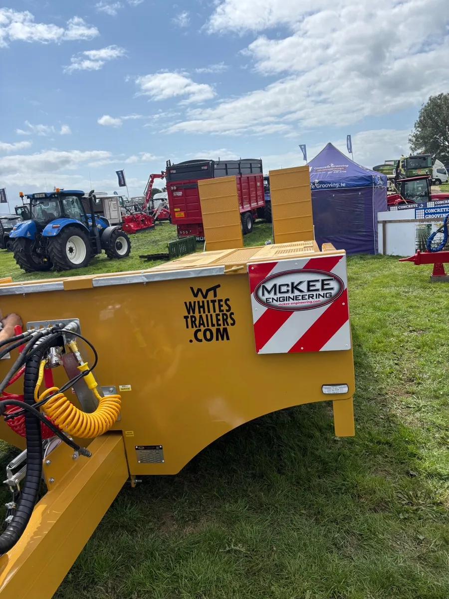 MCKEE 33 TONNE LOW LOADER - Image 1