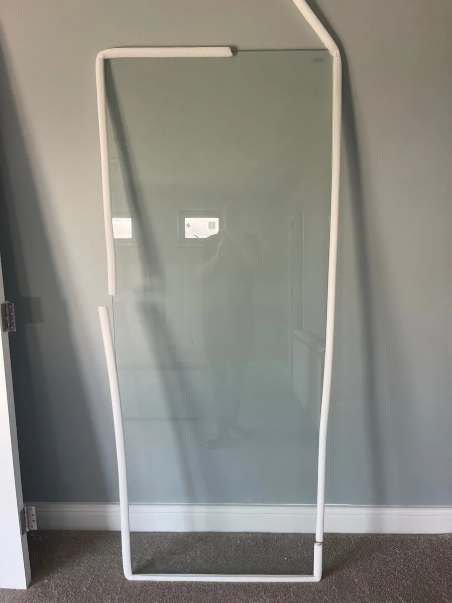 800mm Wet room panel glass with black frame - Image 2