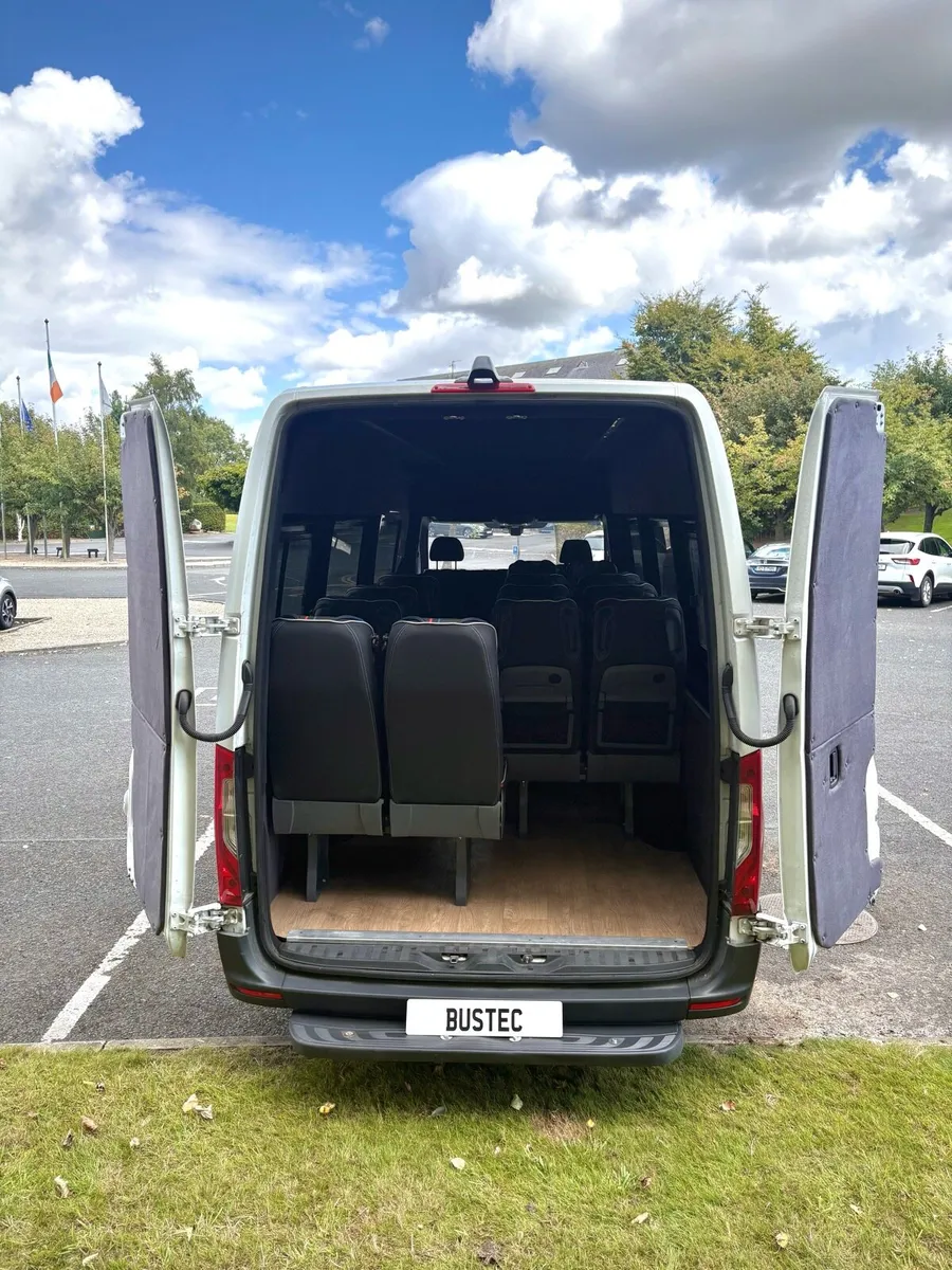 Mercedes Benz Sprinter mini bus - Image 4