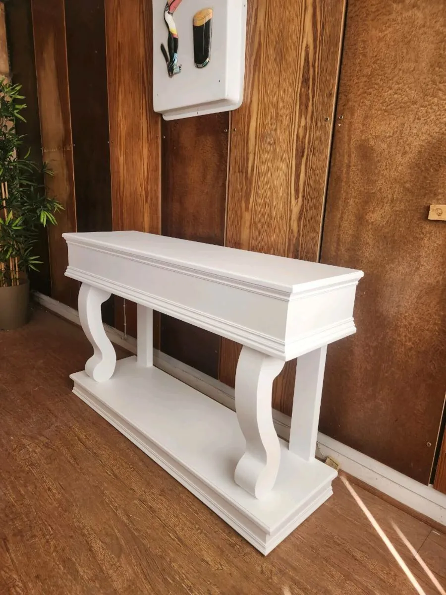 Console table - Image 1