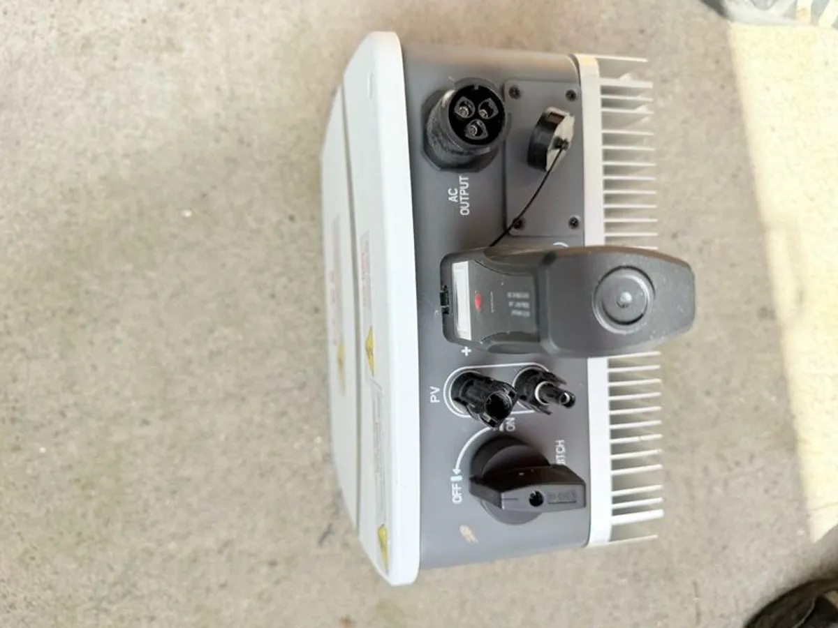 SAJ R5: 3kW String Inverter, 1Phase, With DC & Wifi - Image 3