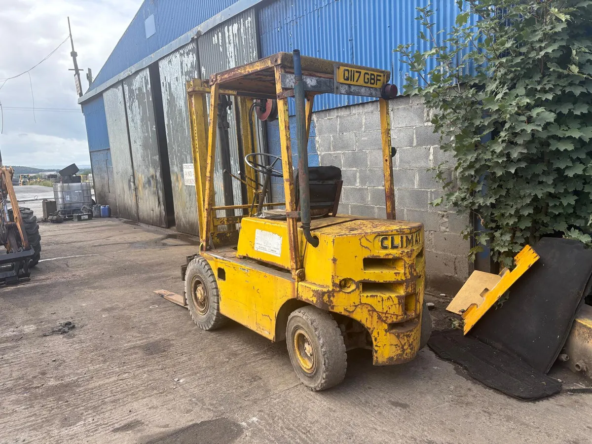 Climax Diesel Forklift - Image 1