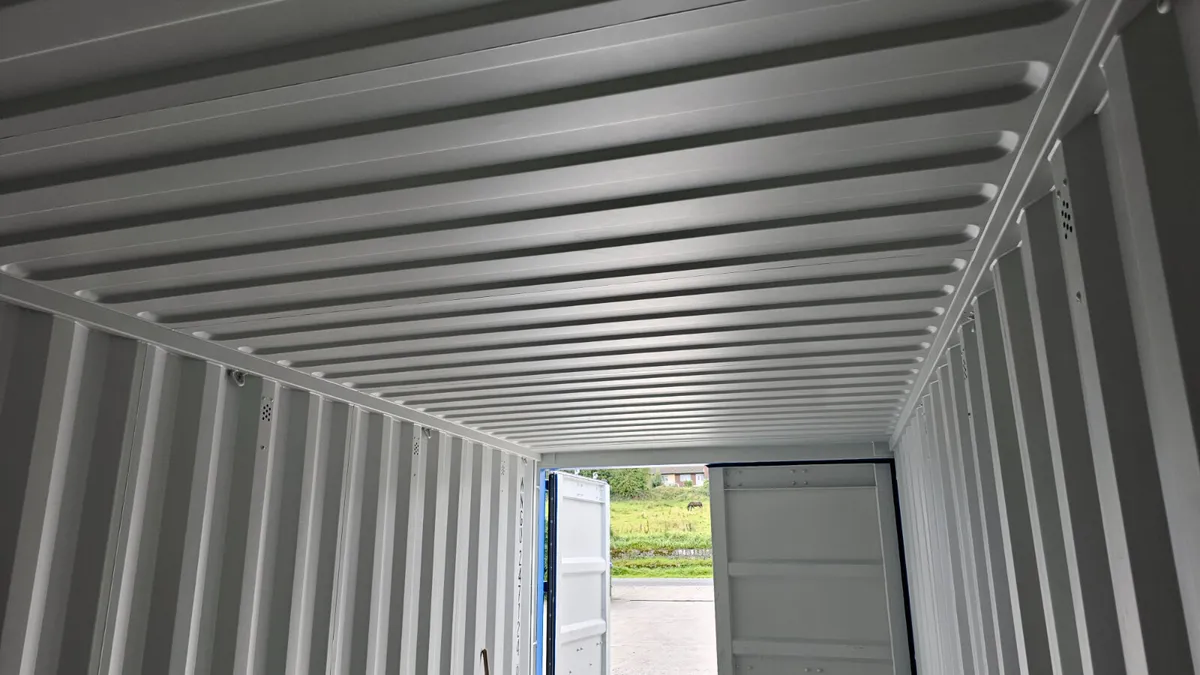 20ft x 8ft Shipping Containers One Trip - Image 3