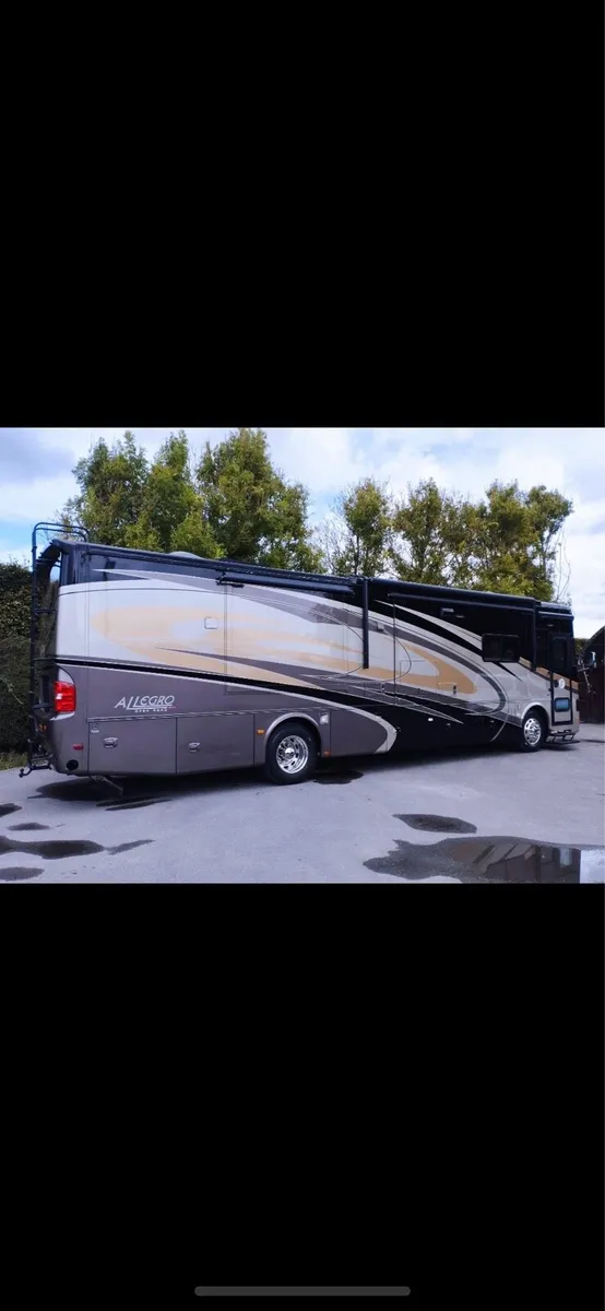 American RV. - Image 3