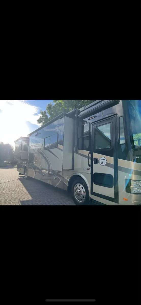 American RV. - Image 2