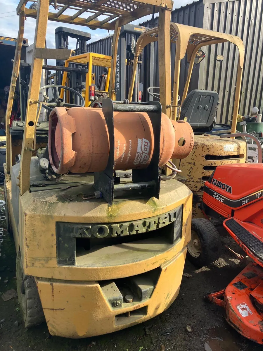 Kuomatsu forklift - Image 2