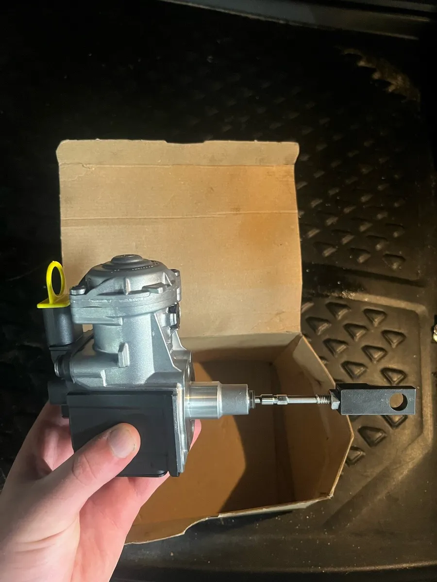 VW Turbo Actuator Brand New - Image 2