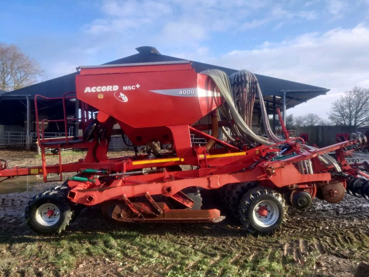 Kverneland min till seed drill - Image 1