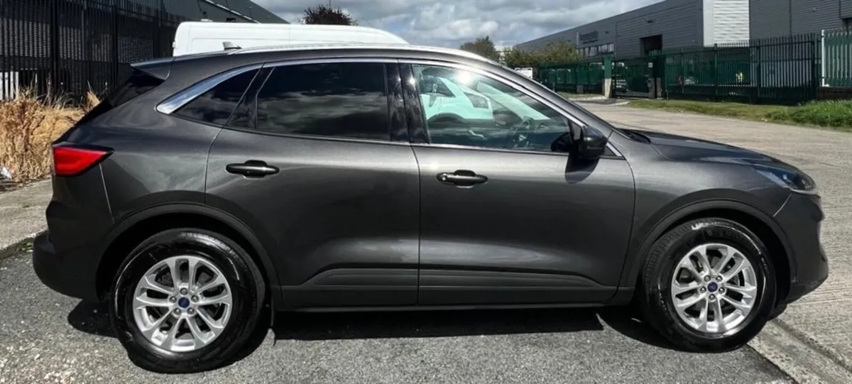 2022 Ford Kuga Titanium New Model Commercial - Image 3