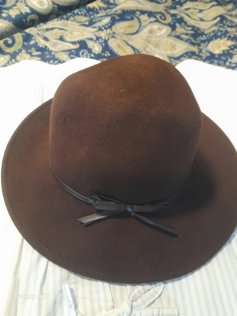 Two jasper conran ladies fedora hats - Image 3