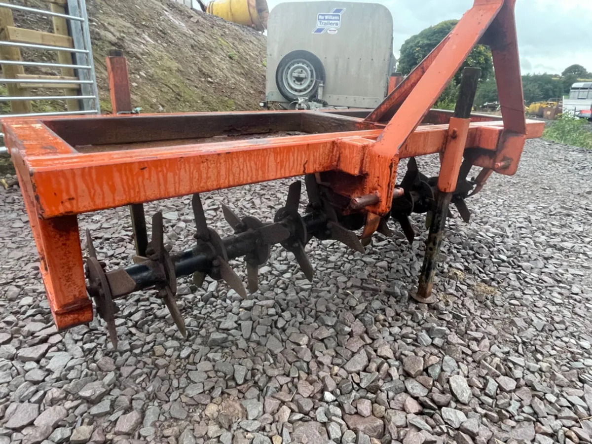 Ritchie aerator 6ft 10” - Image 1