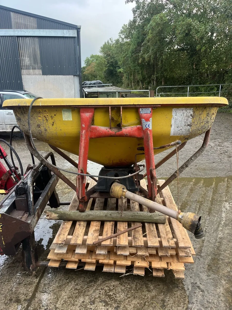 Wagtail spreader - Image 4