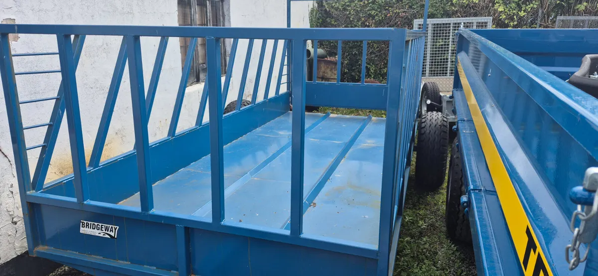 Feeding trailer - Image 1