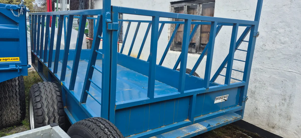 Feeding trailer - Image 2