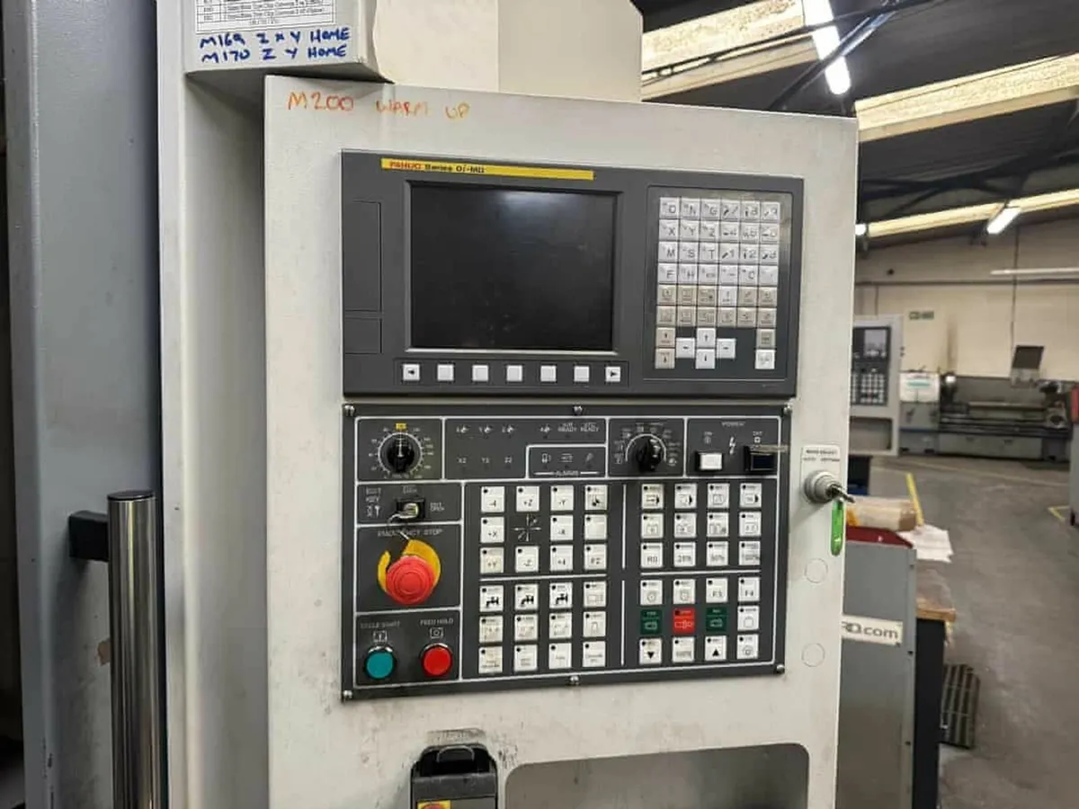 DUGARD 1000 E VERTICAL MACHINING CENTRE - Image 2