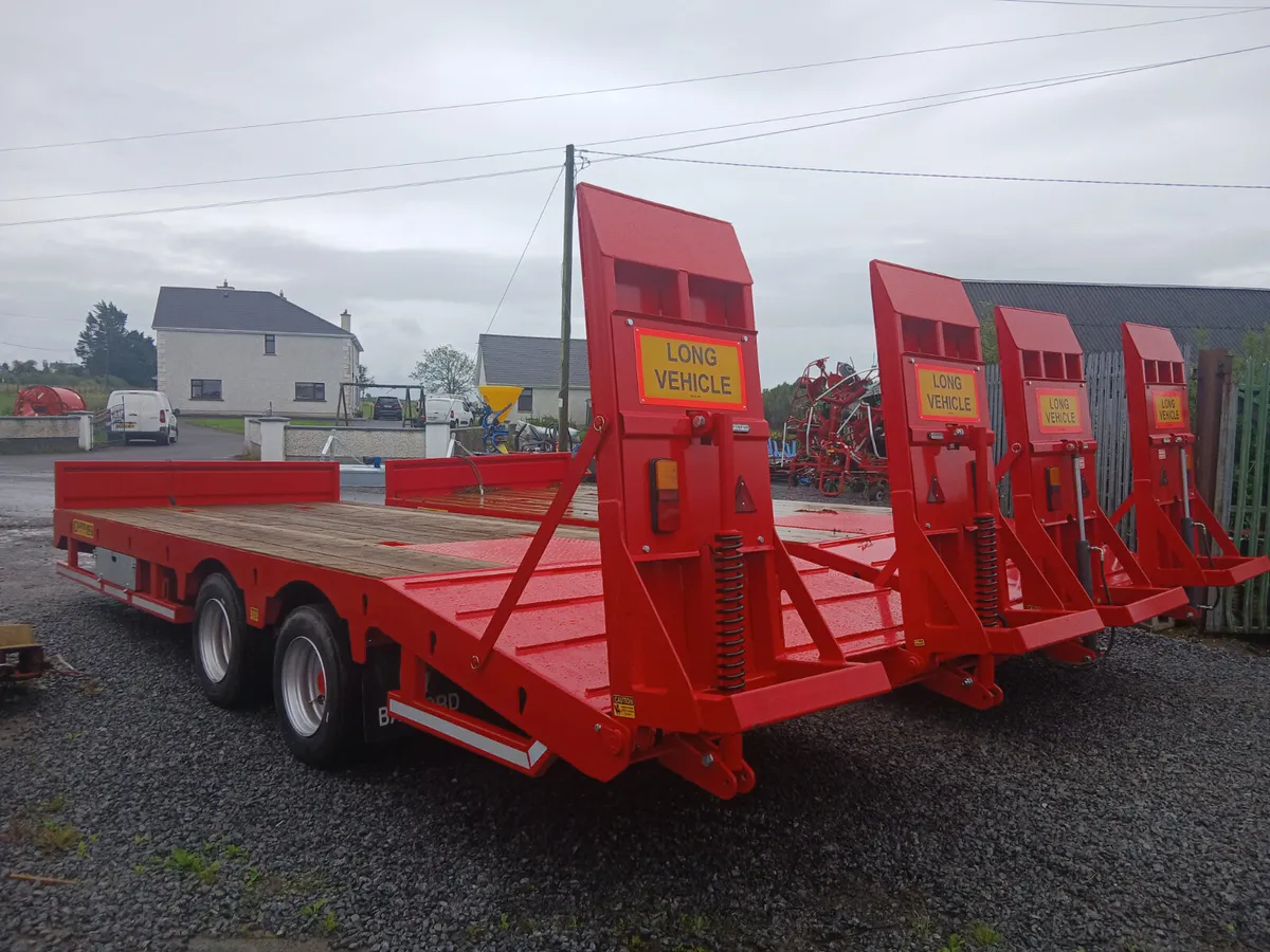 New Barford twin axle low loaders for sale. - Image 4
