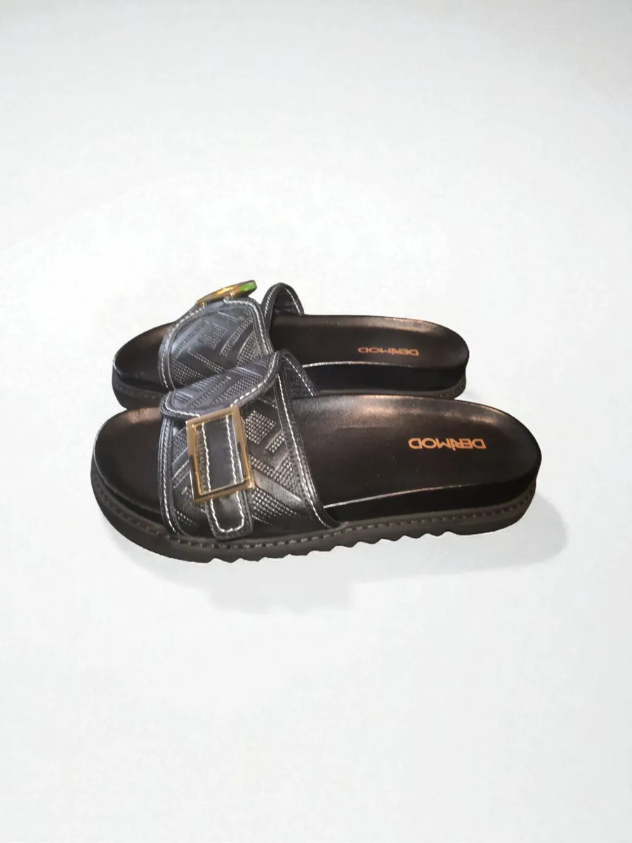 Brand new Derimod leather sandals - Image 1