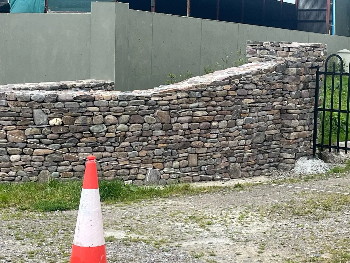 Building Stone - Image 3