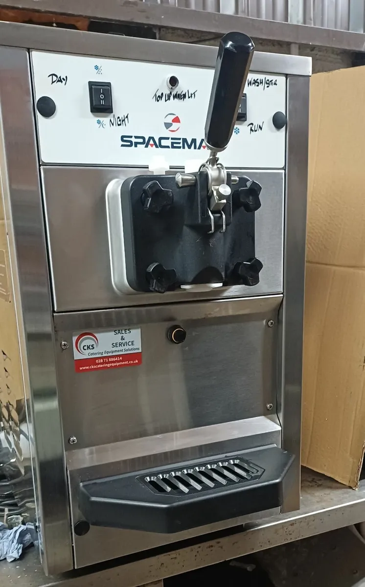 Ice cream machine - Image 1