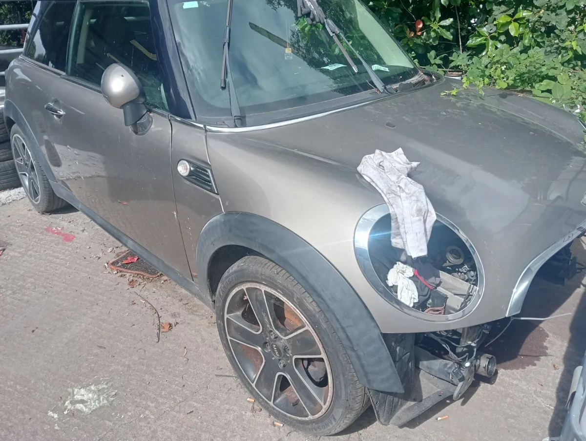 12 mini for parts - Image 1