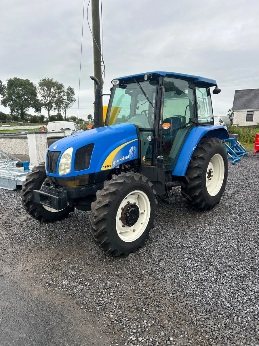 2008 New Holland T5040 - Image 1