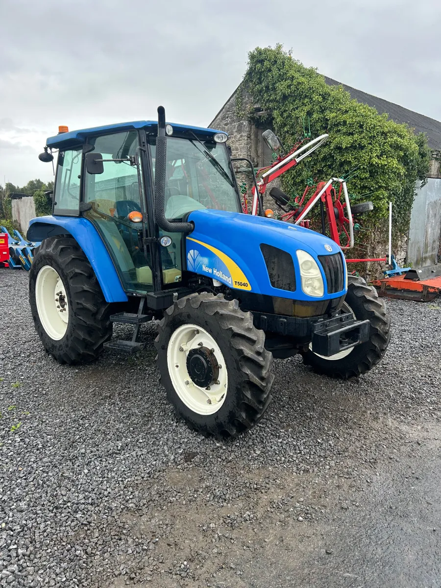 2008 New Holland T5040 - Image 4