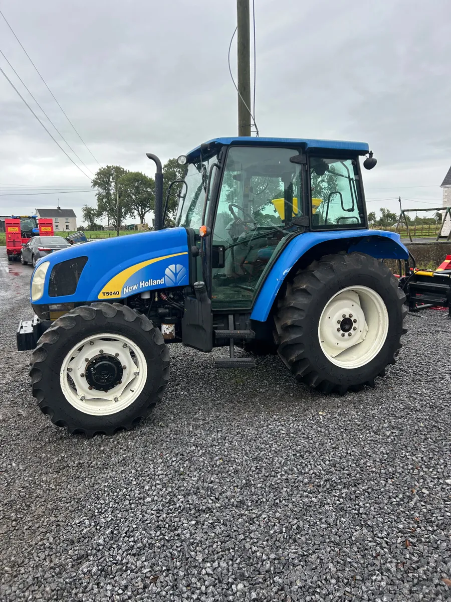 2008 New Holland T5040 - Image 2