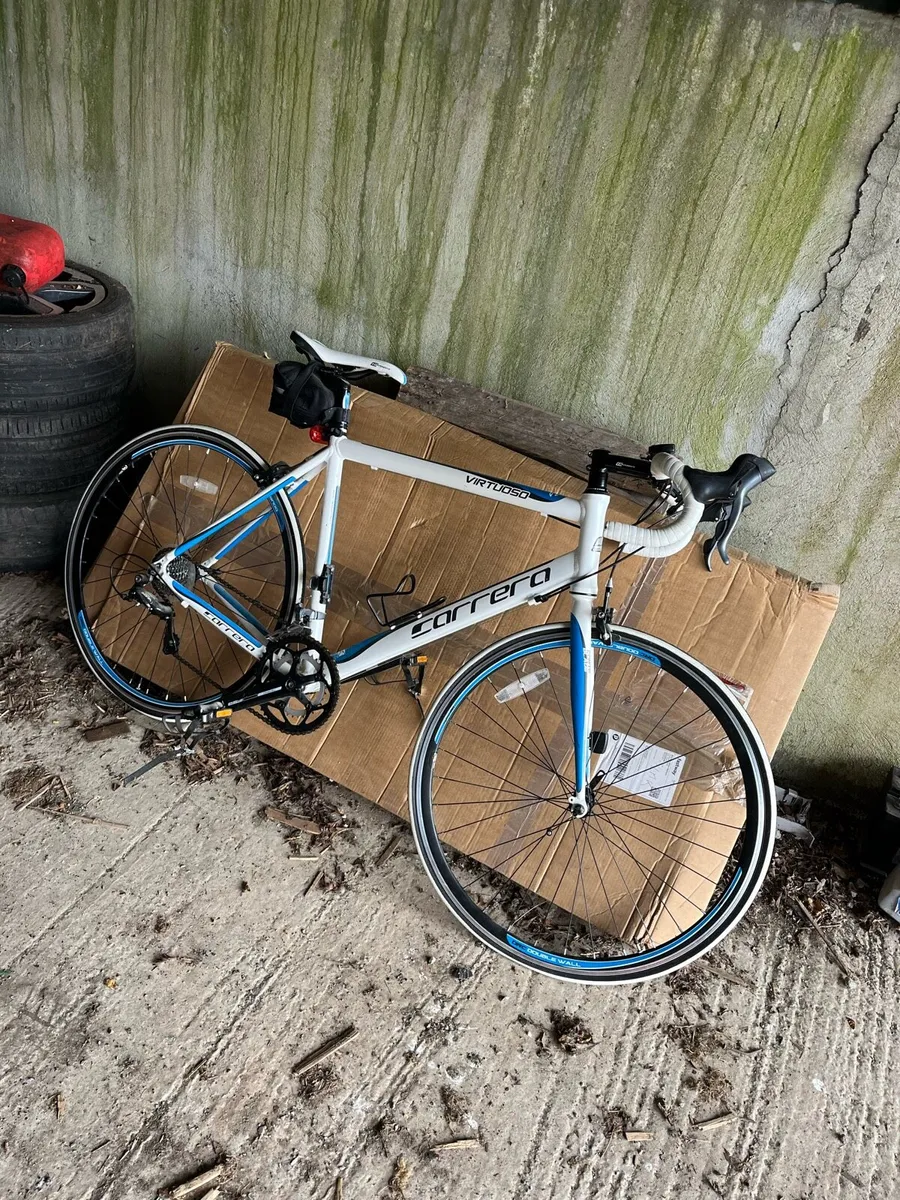 Carrera Virtuoso Road Bike Like New - Image 1