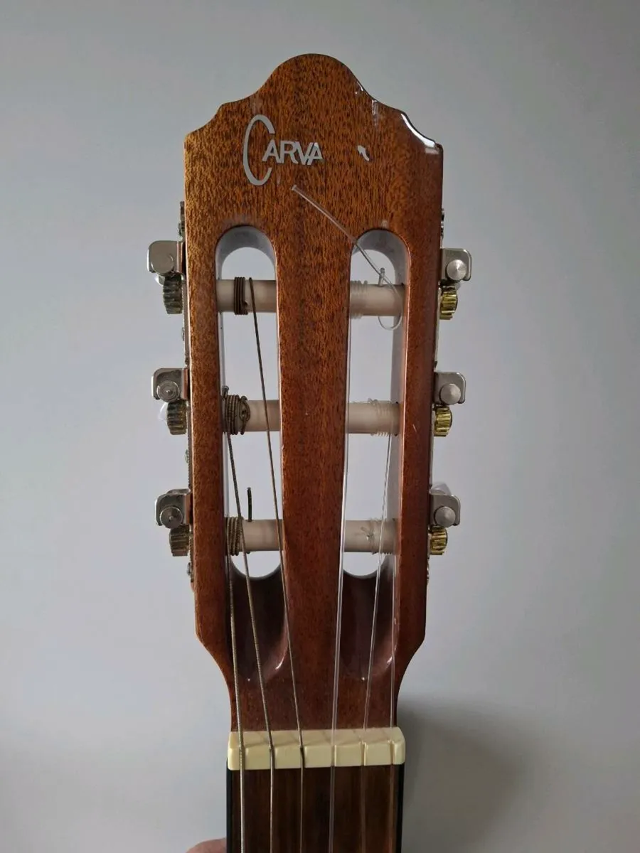 Carvalho 3/4 Guitar - Image 4