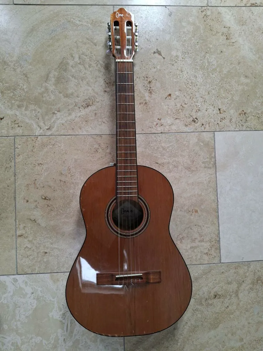 Carvalho 3/4 Guitar - Image 3