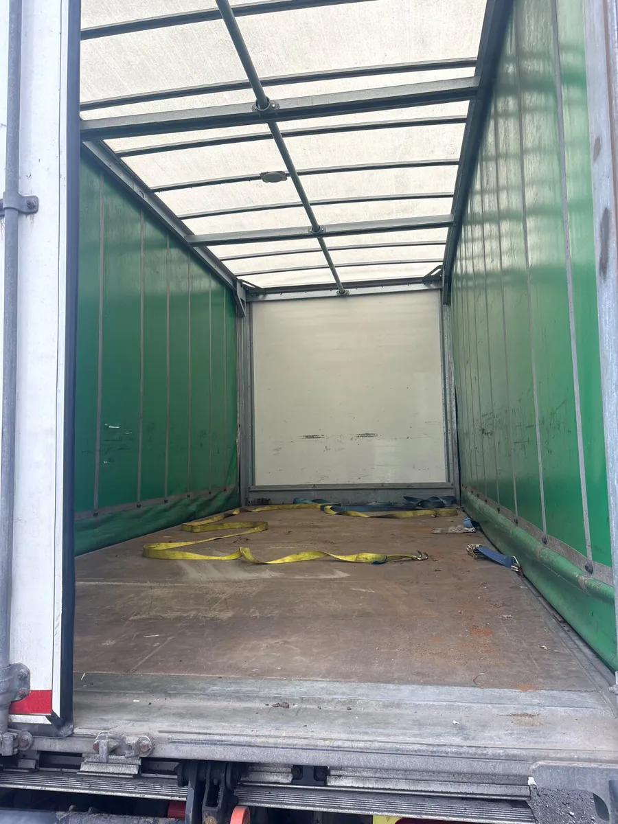 Daf lf 180 curtain sider - Image 3