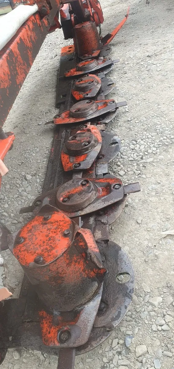 Kuhn GMD 700 disc mower - Image 4