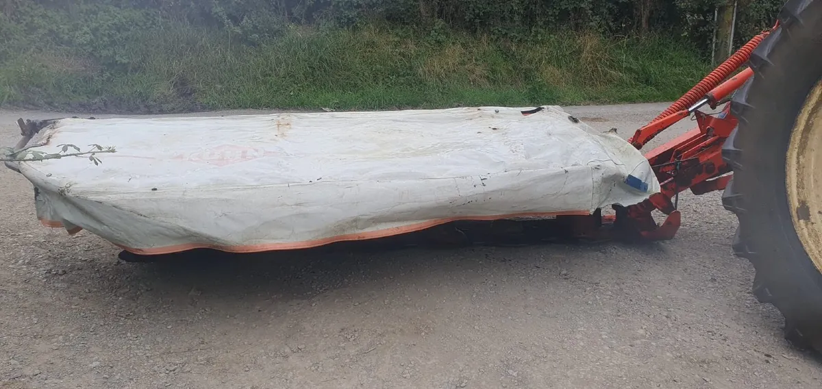 Kuhn GMD 700 disc mower - Image 2
